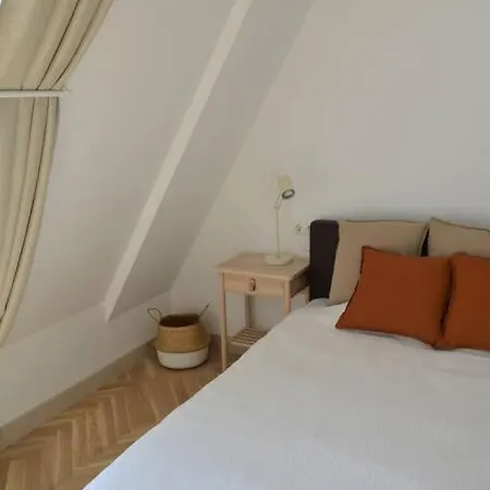 Luxury With A Balcony And View In Old Town Apartment *