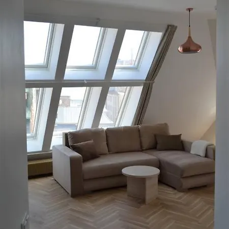 아파트 Luxury With A Balcony And View In Old Town *