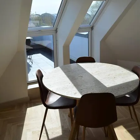 아파트 Luxury With A Balcony And View In Old Town 리가