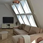 Luxury With A Balcony And View In Old Town Riga
