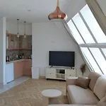 Apartament Luxury With A Balcony And View In Old Town
