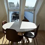 Apartamento Luxury With A Balcony And View In Old Town *